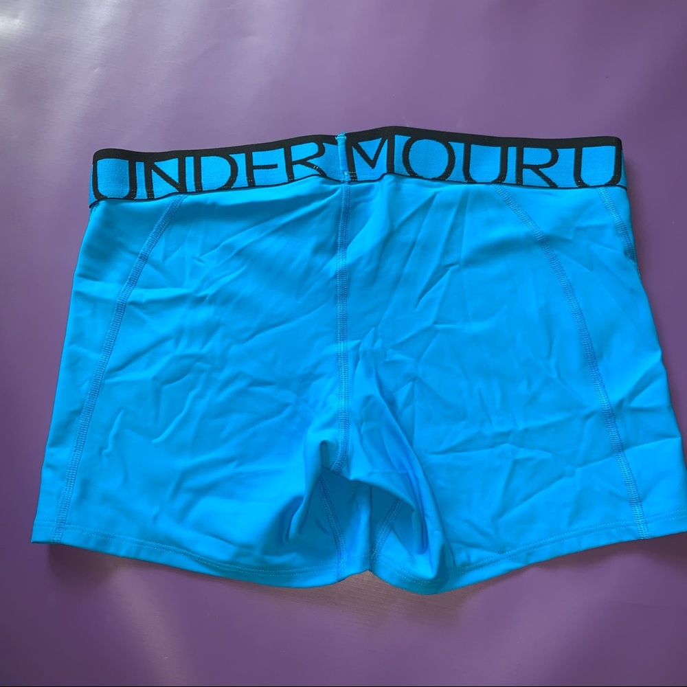 Under Armour - Picture 2 of 2